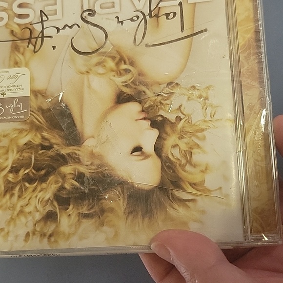 NWT Taylor Swift Fearless CD. - Picture 4 of 5